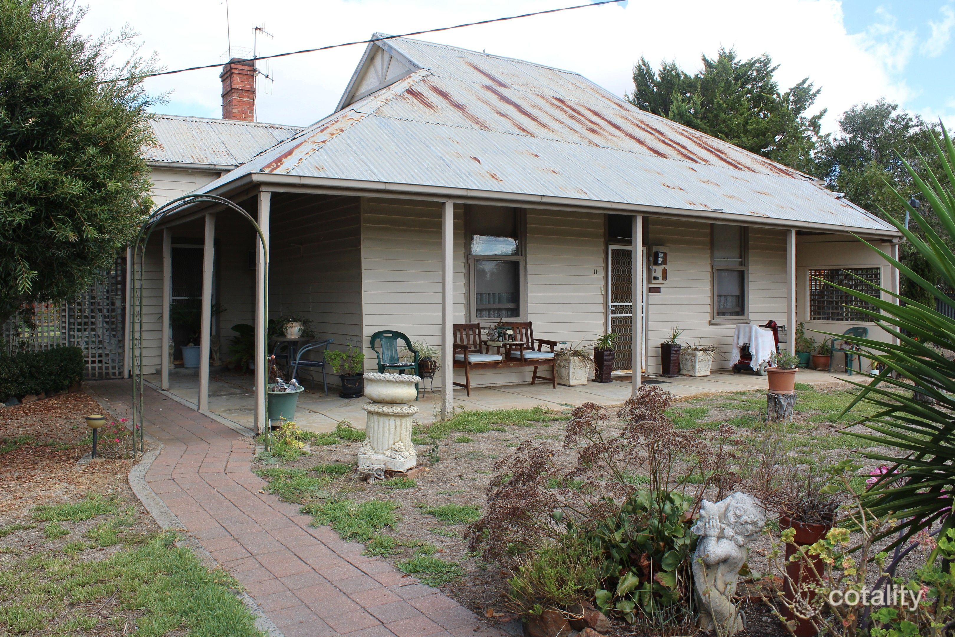 11 Leahy St, Nhill, VIC 3418