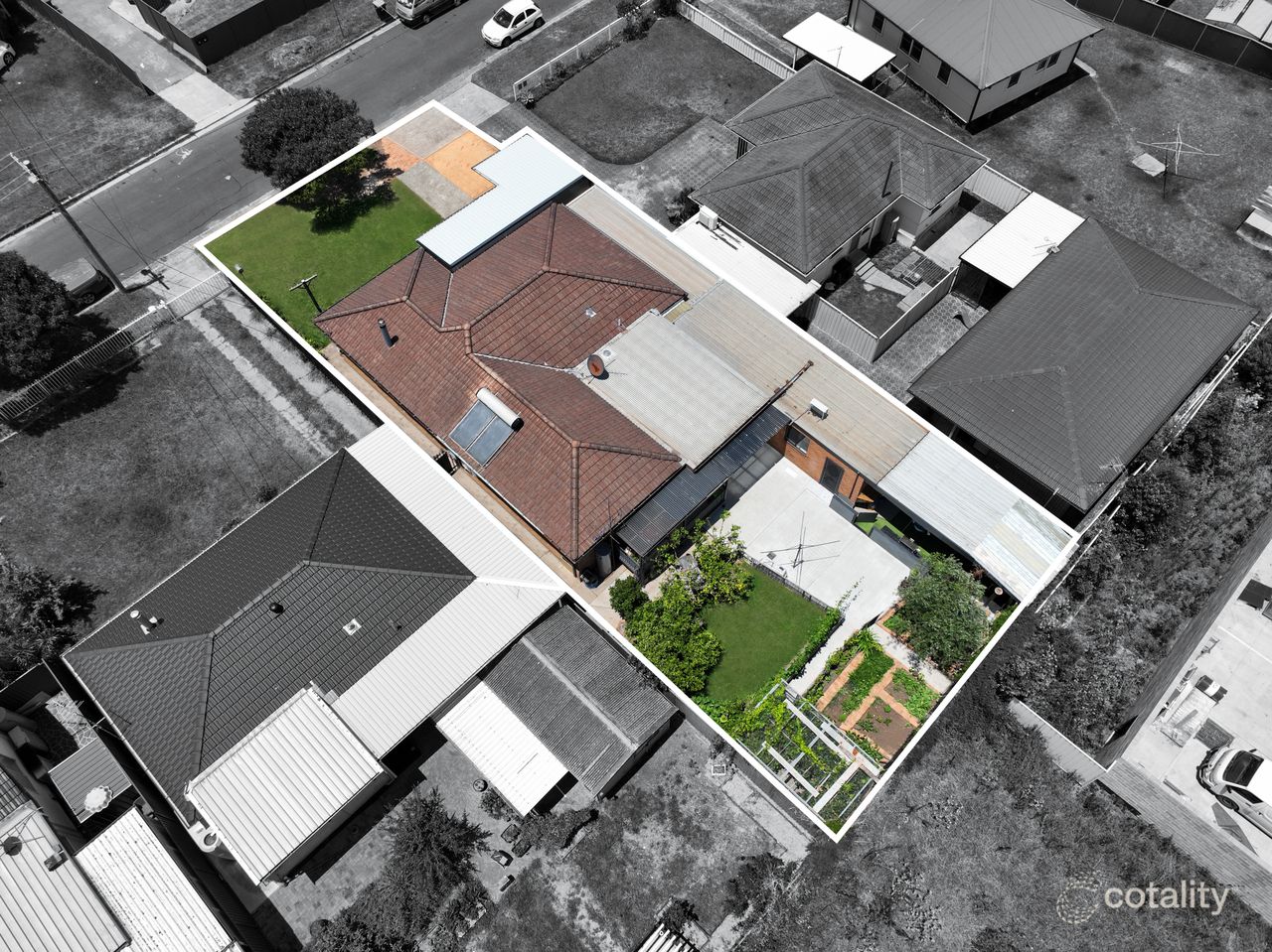 25 Facey Cres, Lurnea, NSW 2170