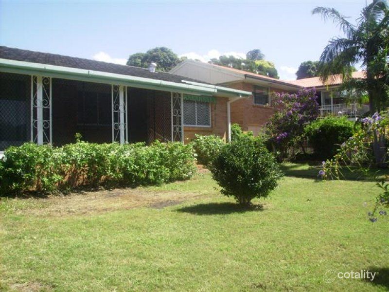 15 Edward St, Labrador, QLD 4215