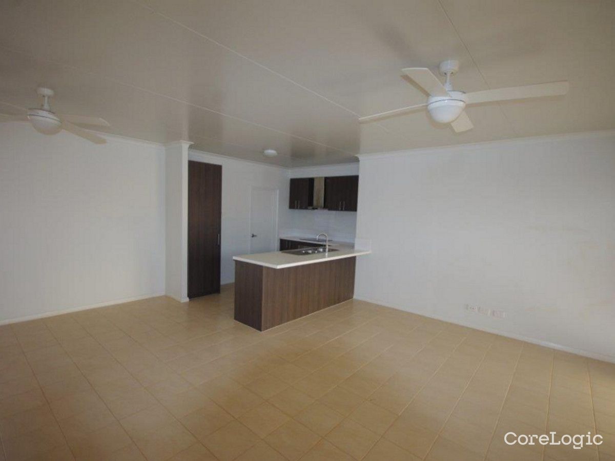 24 Kingsmillii Loop, Newman, WA 6753