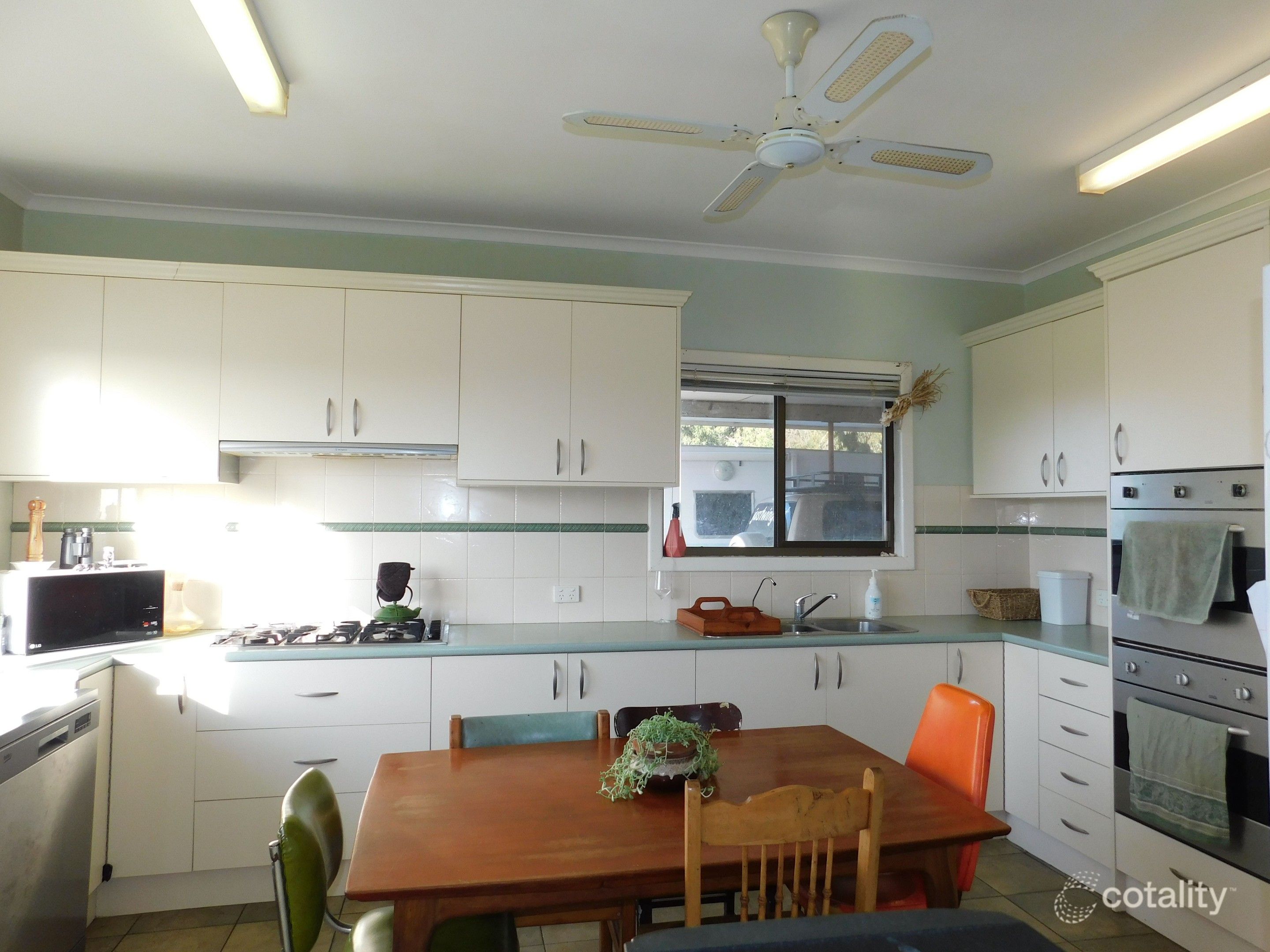 11 Cairo Tce, Arno Bay, SA 5603