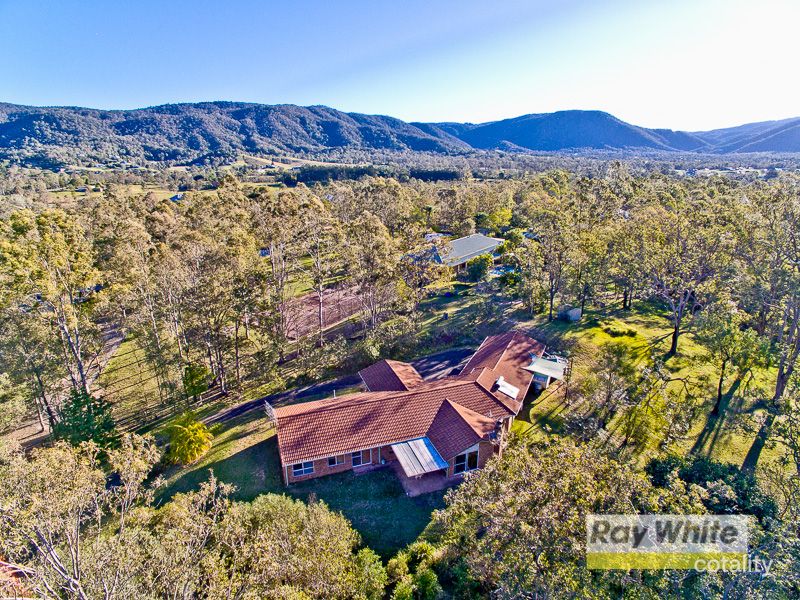 6 Springfield Ct, Wights Mountain, QLD 4520