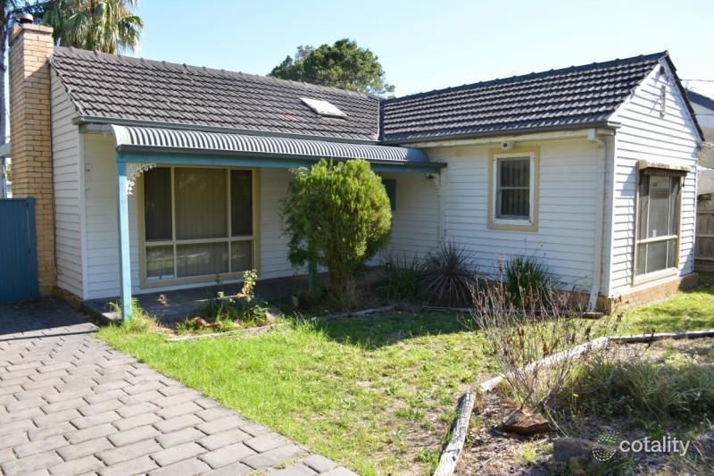 8 Kananook Ave, Seaford, VIC 3198