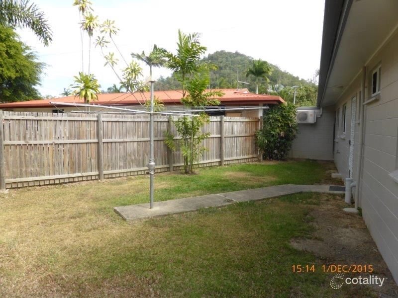 2/2 Strombus Ave, Trinity Beach, QLD 4879