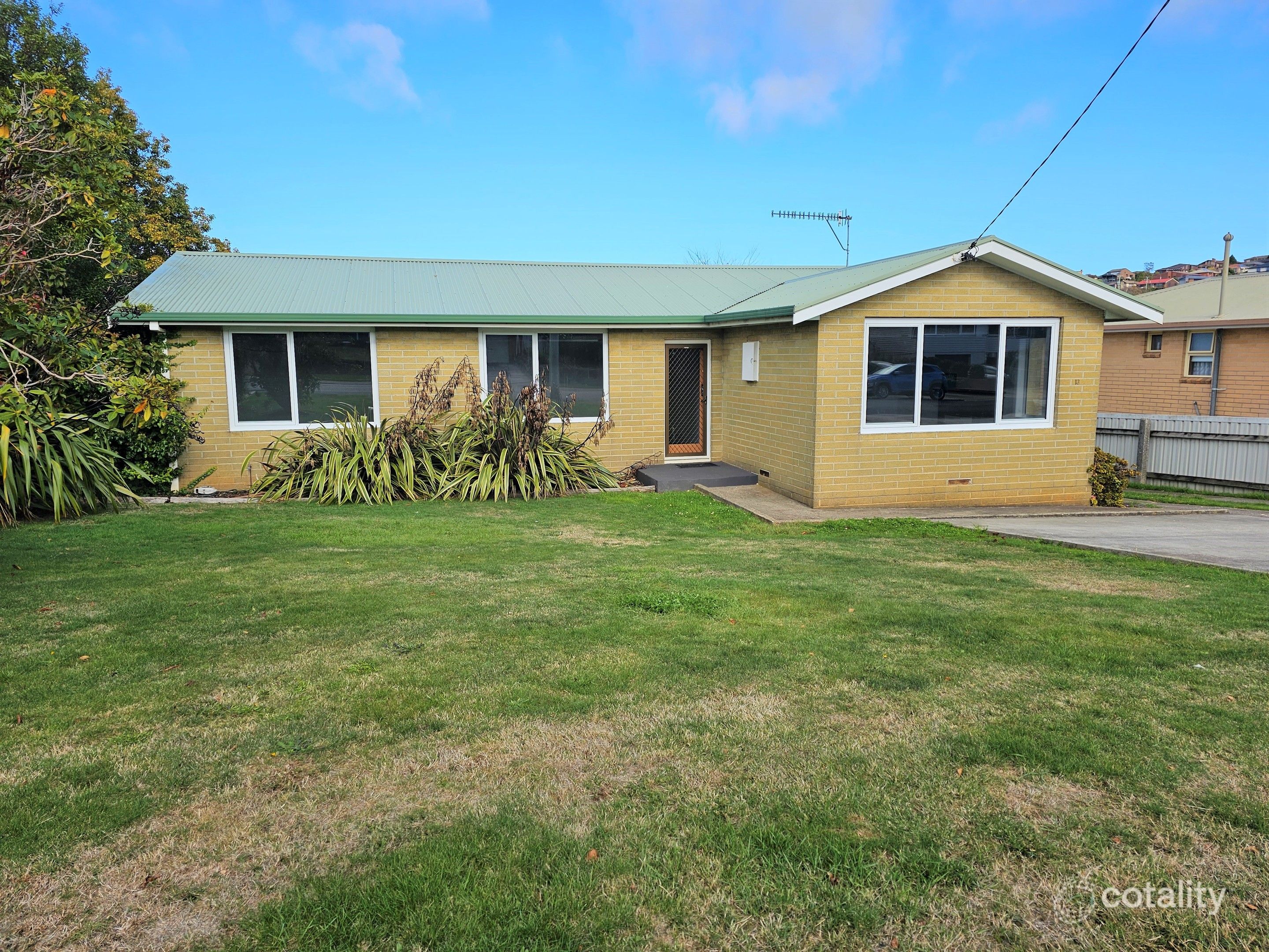13 Futuna Ave, Park Grove, TAS 7320