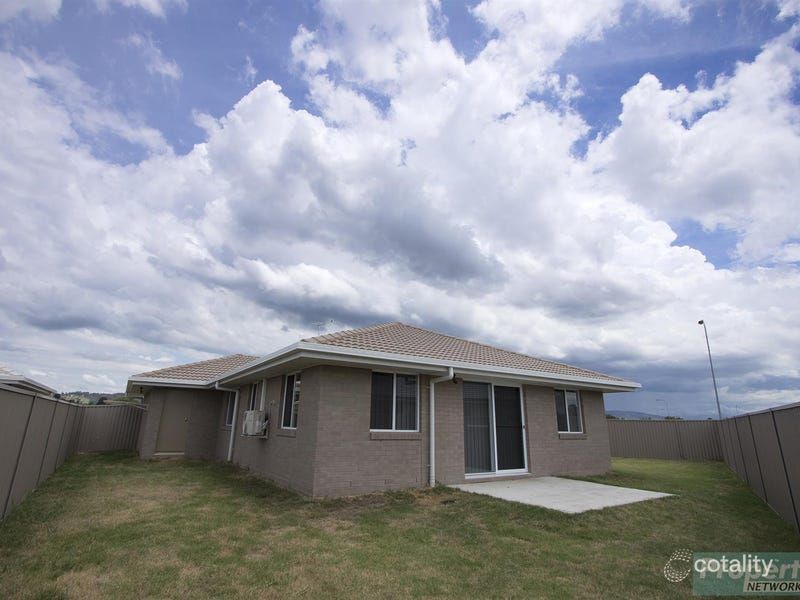 2 Semph Cres, Laidley North, QLD 4341