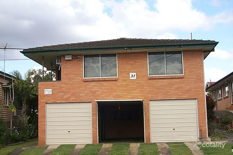 31 Arnold St, Holland Park, QLD 4121