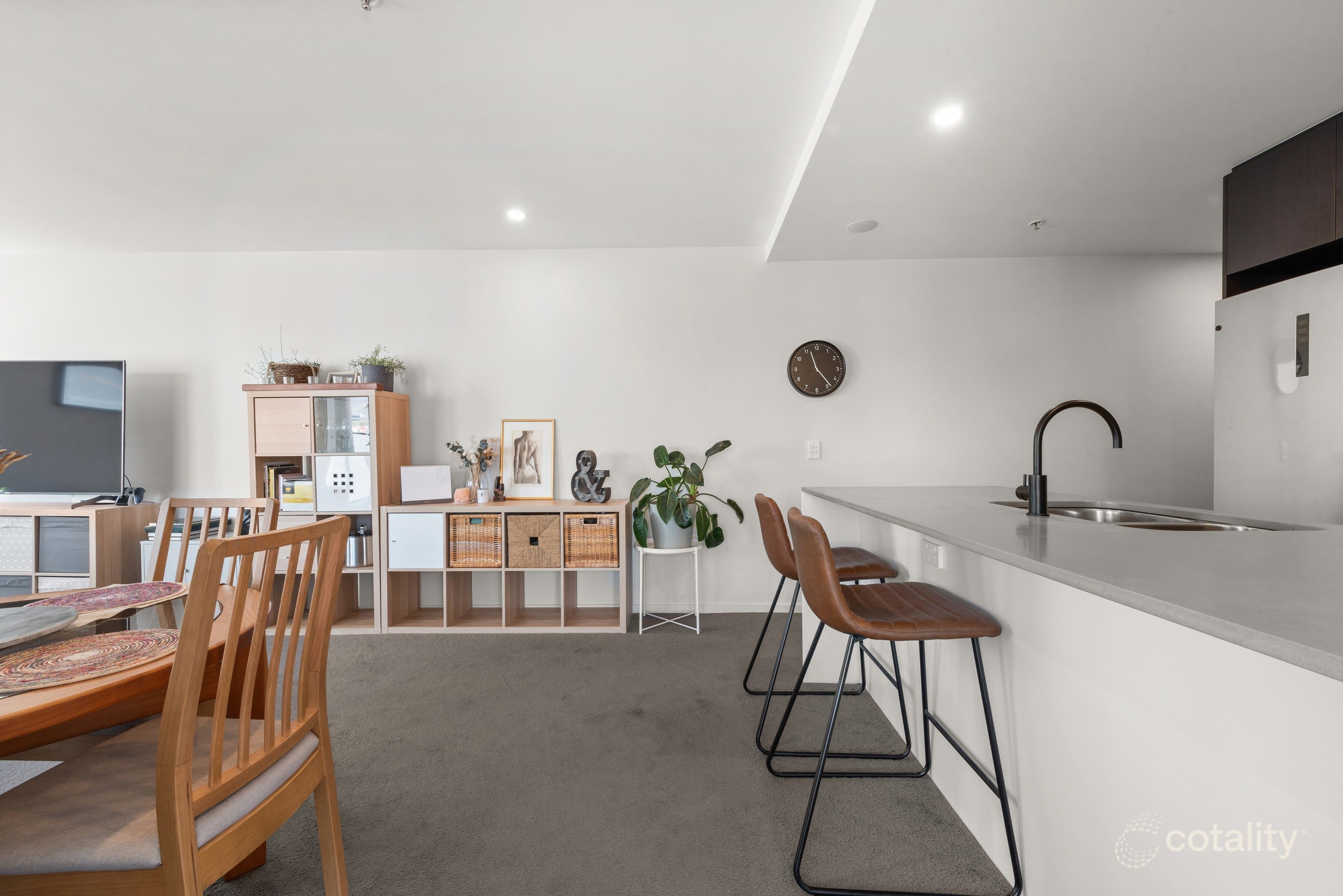 536/335 Anketell St, Greenway, ACT 2900