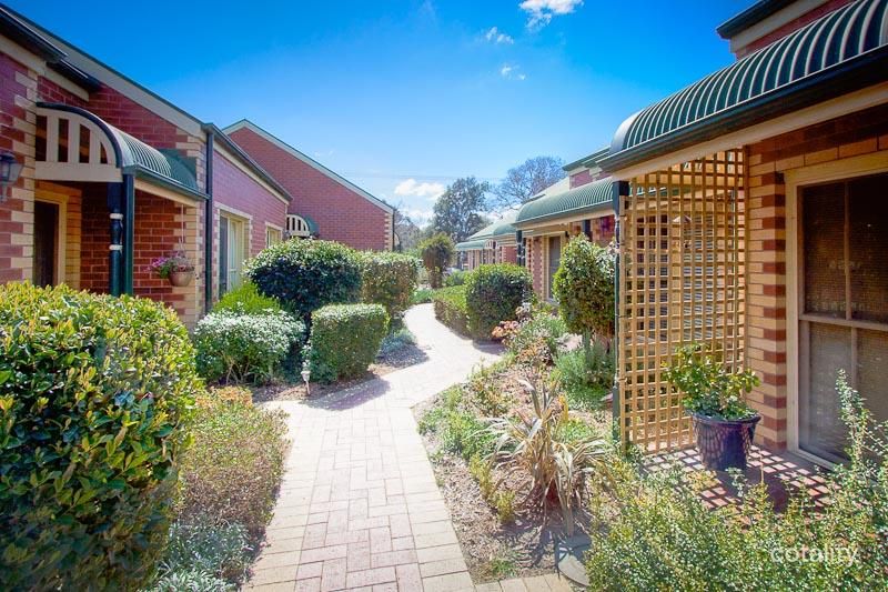 9/3 Hamilton St, Gisborne, VIC 3437