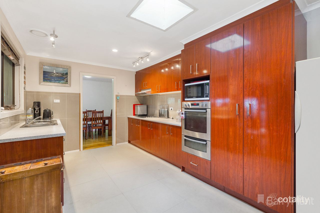 42 Wandong Ave, Wandong, VIC 3758