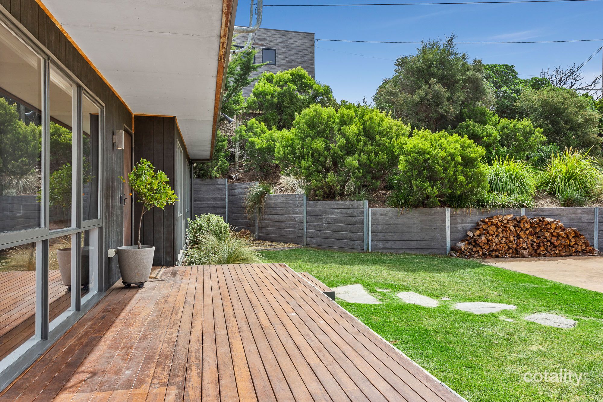 17 Avon Rd, Rye, VIC 3941