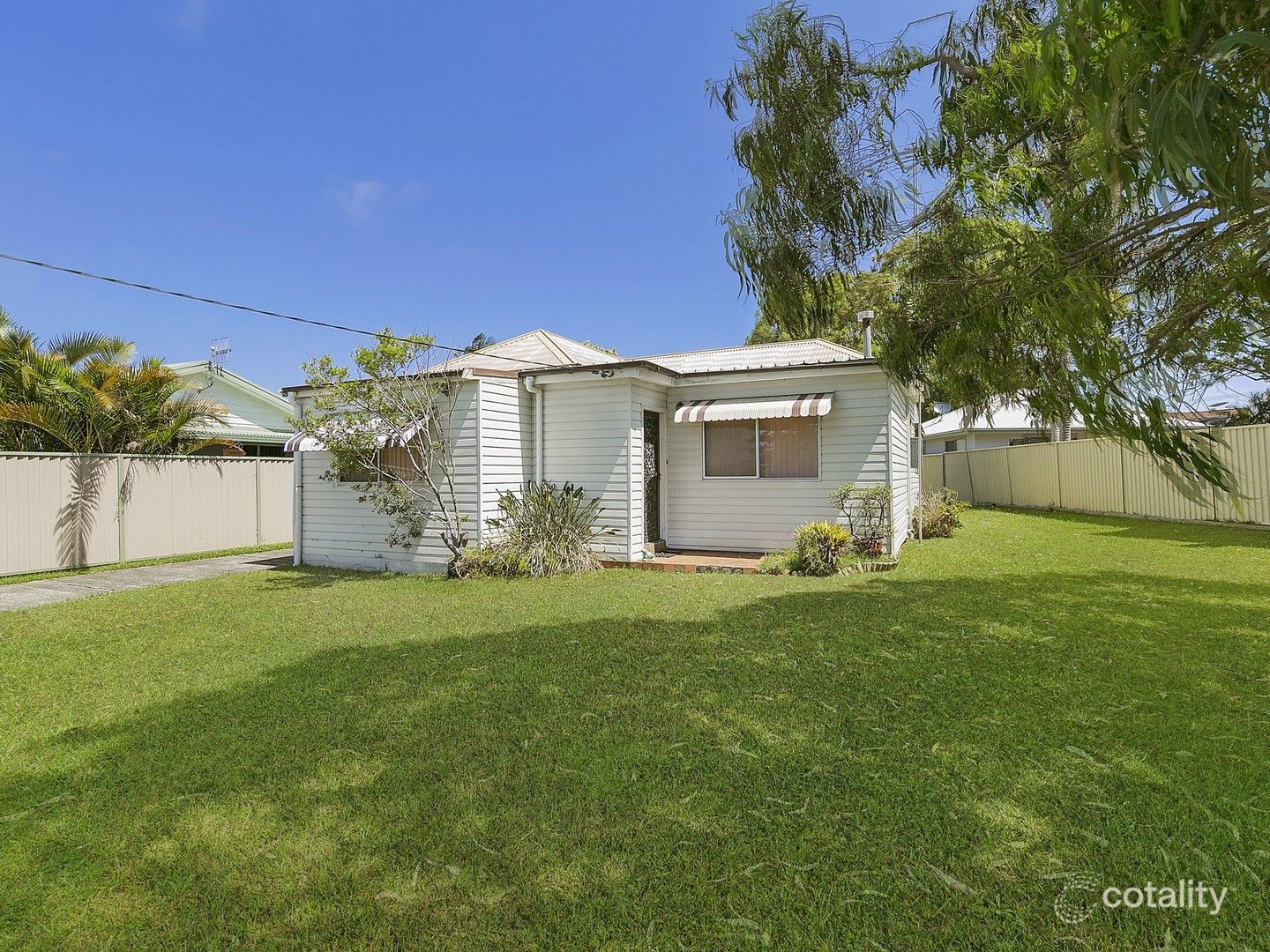 11 Alice Pde, Toukley, NSW 2263