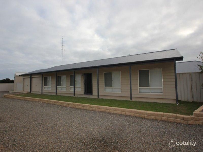 1 Hazel St, Moonta Bay, SA 5558