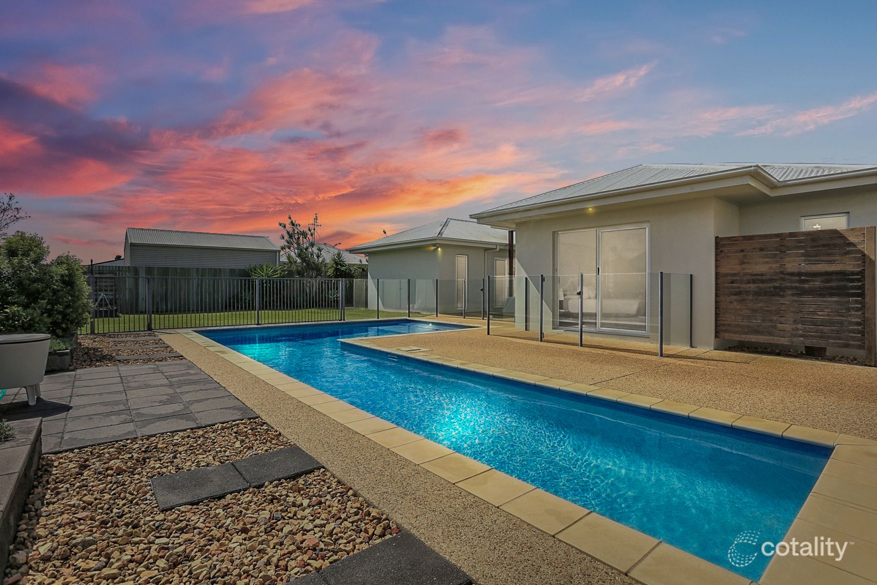 17 Sanctuary Dr, Ashfield, QLD 4670