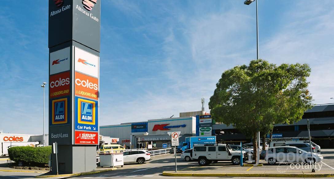 17 Stenhouse Ave, Brooklyn, VIC 3012