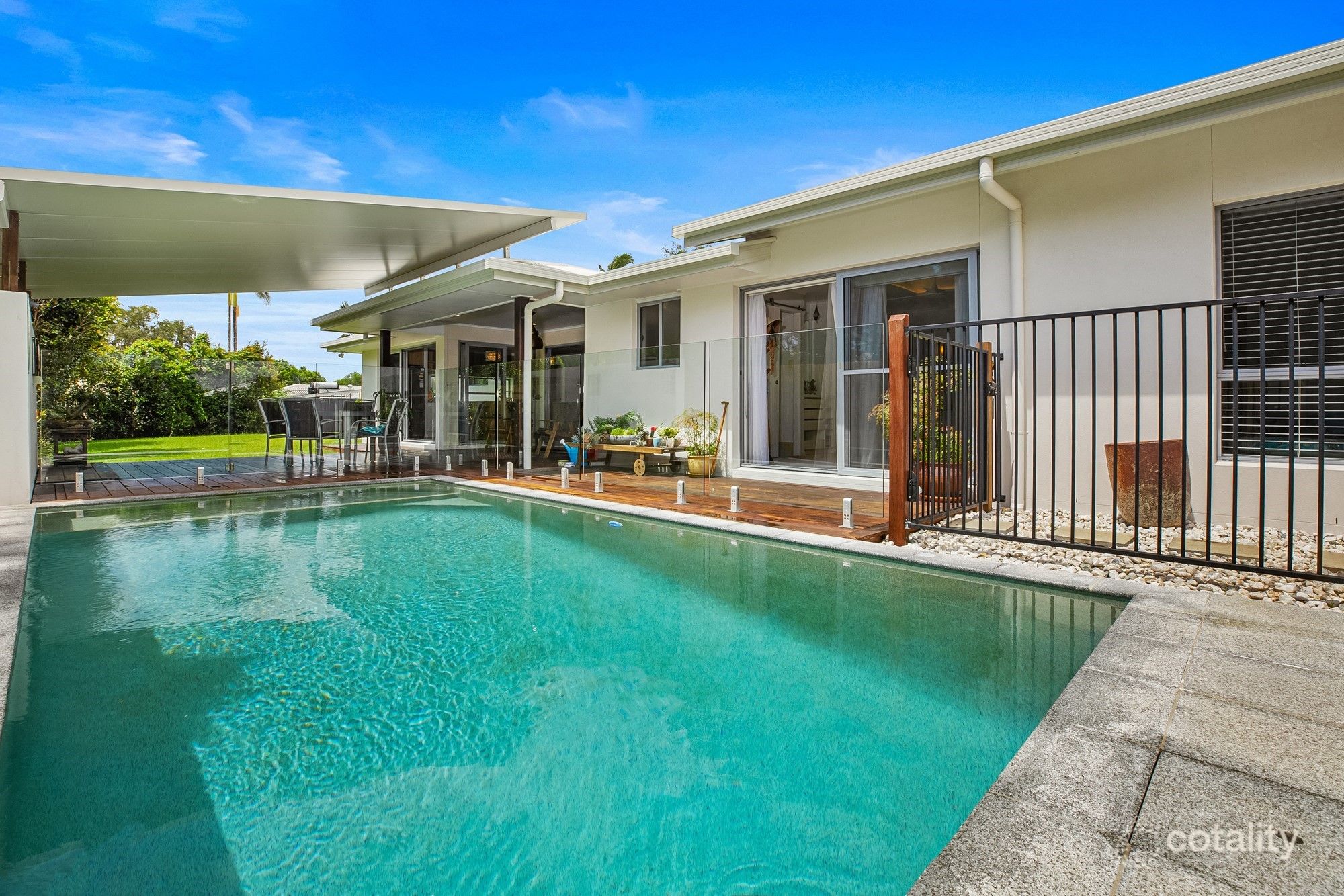 41 Surfrider Pl, Mudjimba, QLD 4564