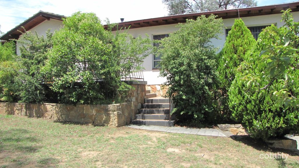 8 Arkana St, Yarralumla, ACT 2600