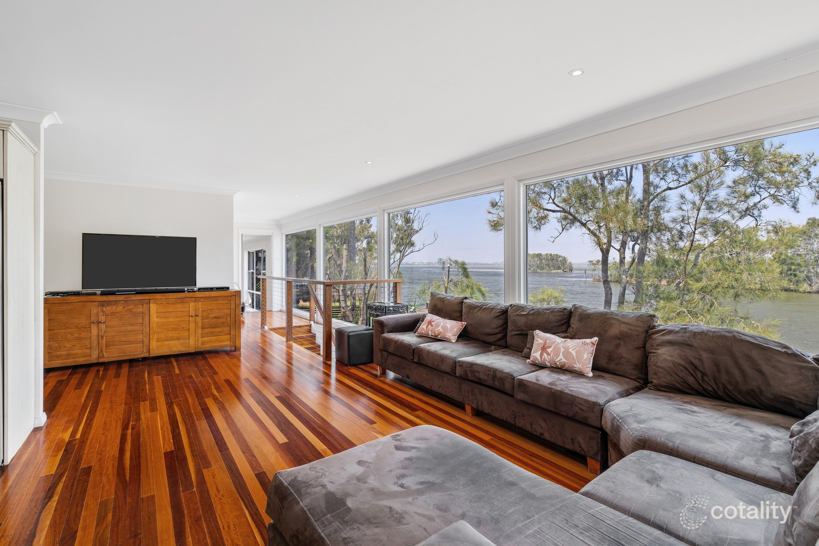 1-2 Vesta Cl, Chittaway Point, NSW 2261