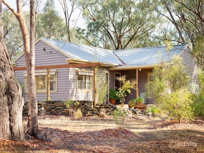 92 Peelers Rd, Barkers Creek, VIC 3451