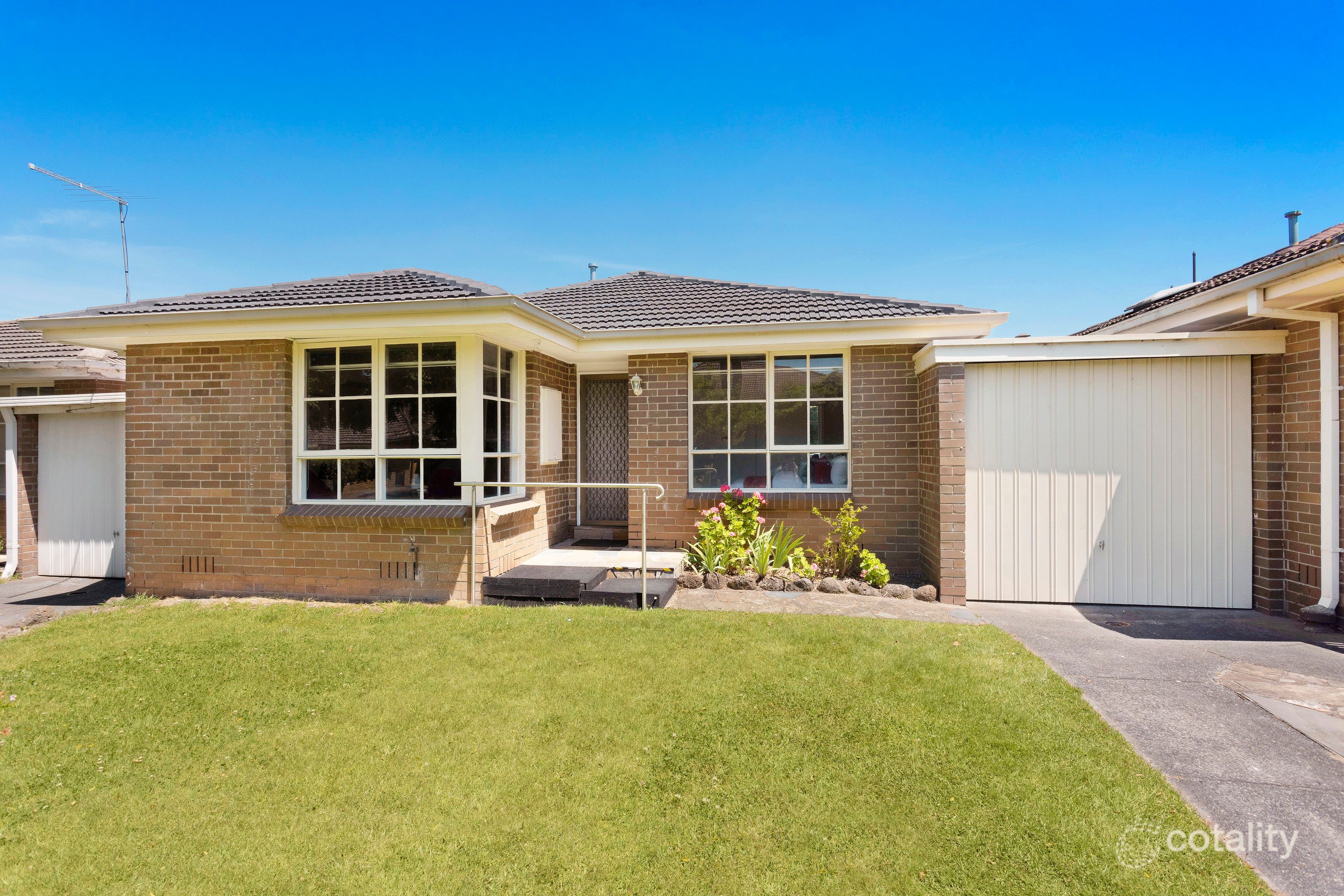 2/55 Coorigil Rd, Carnegie, VIC 3163