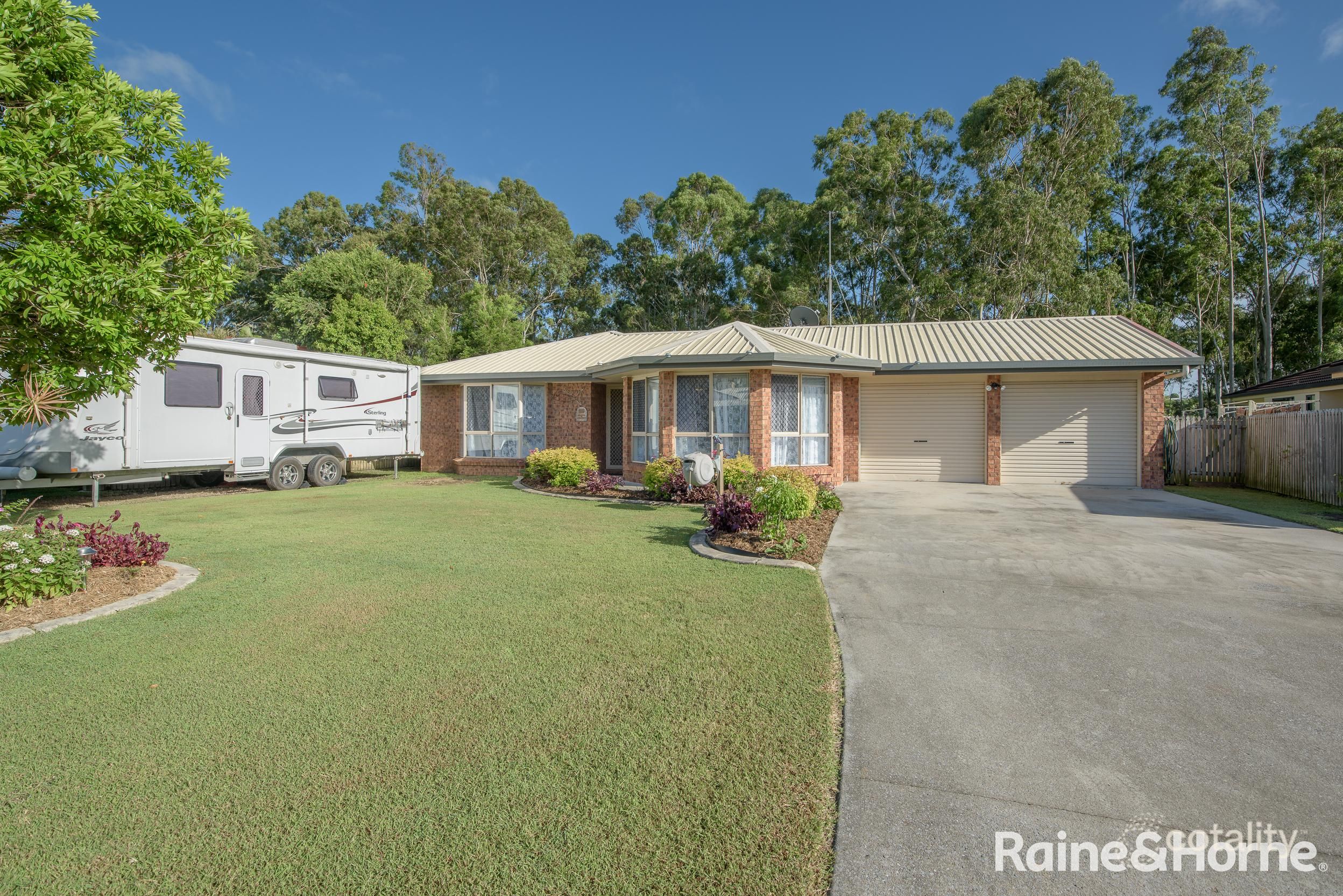 22 Hamilton Dr, Clinton, QLD 4680