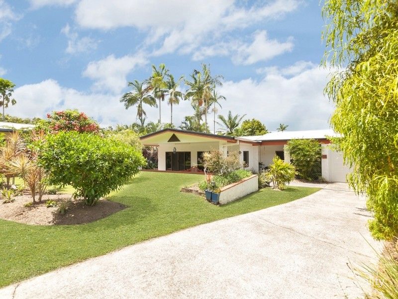 18 Fraser Cl, Kanimbla, QLD 4870