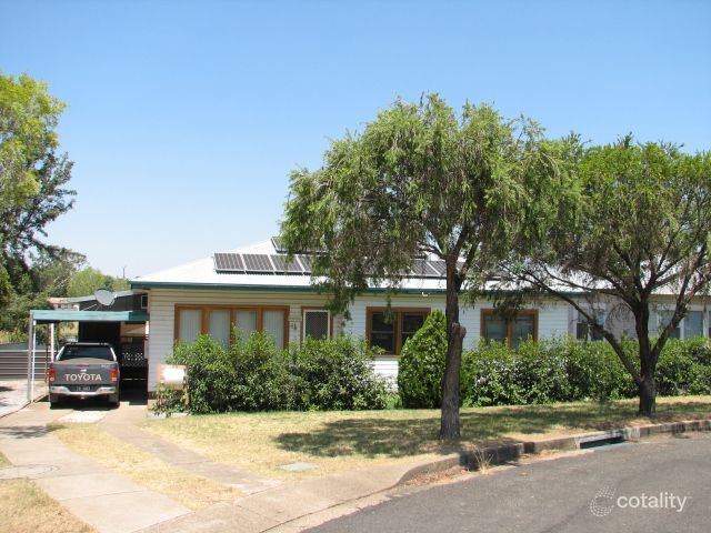 8 Riverview St, North Tamworth, NSW 2340