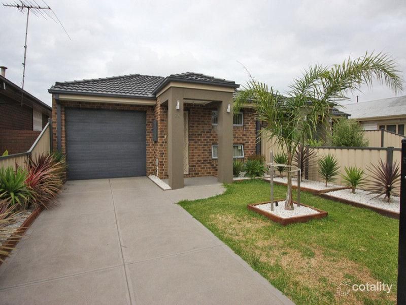 25 Corrigan Ave, Brooklyn, VIC 3012