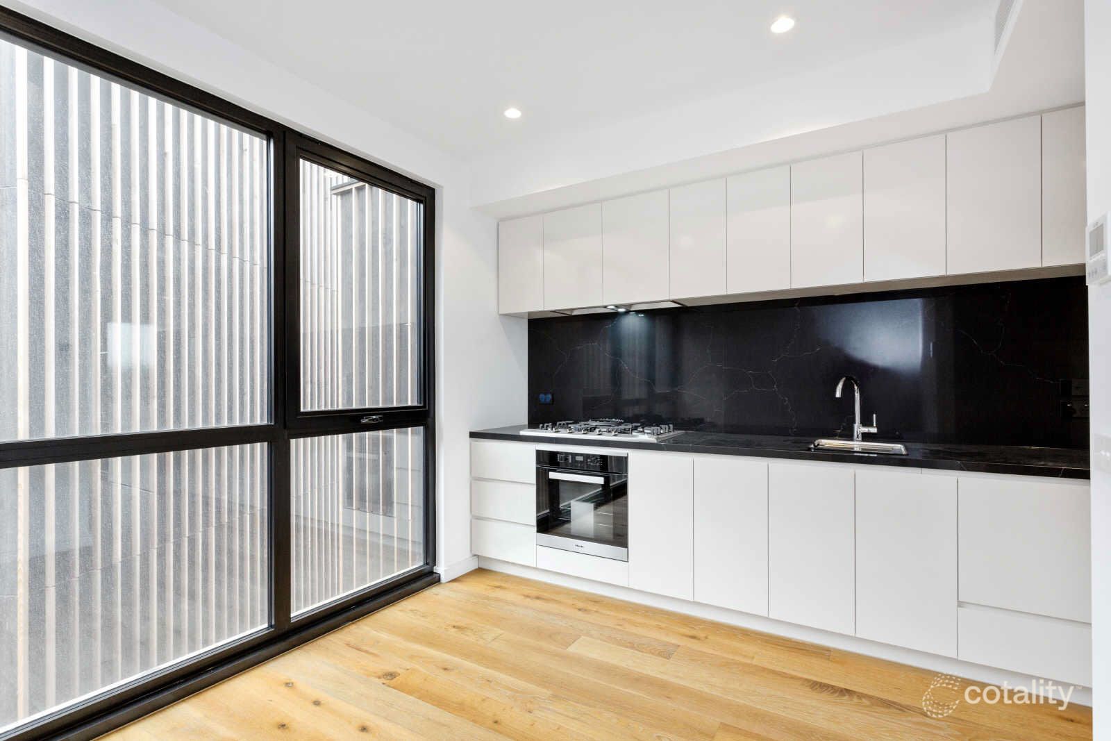8 Yates Lane, Parkville, VIC 3052