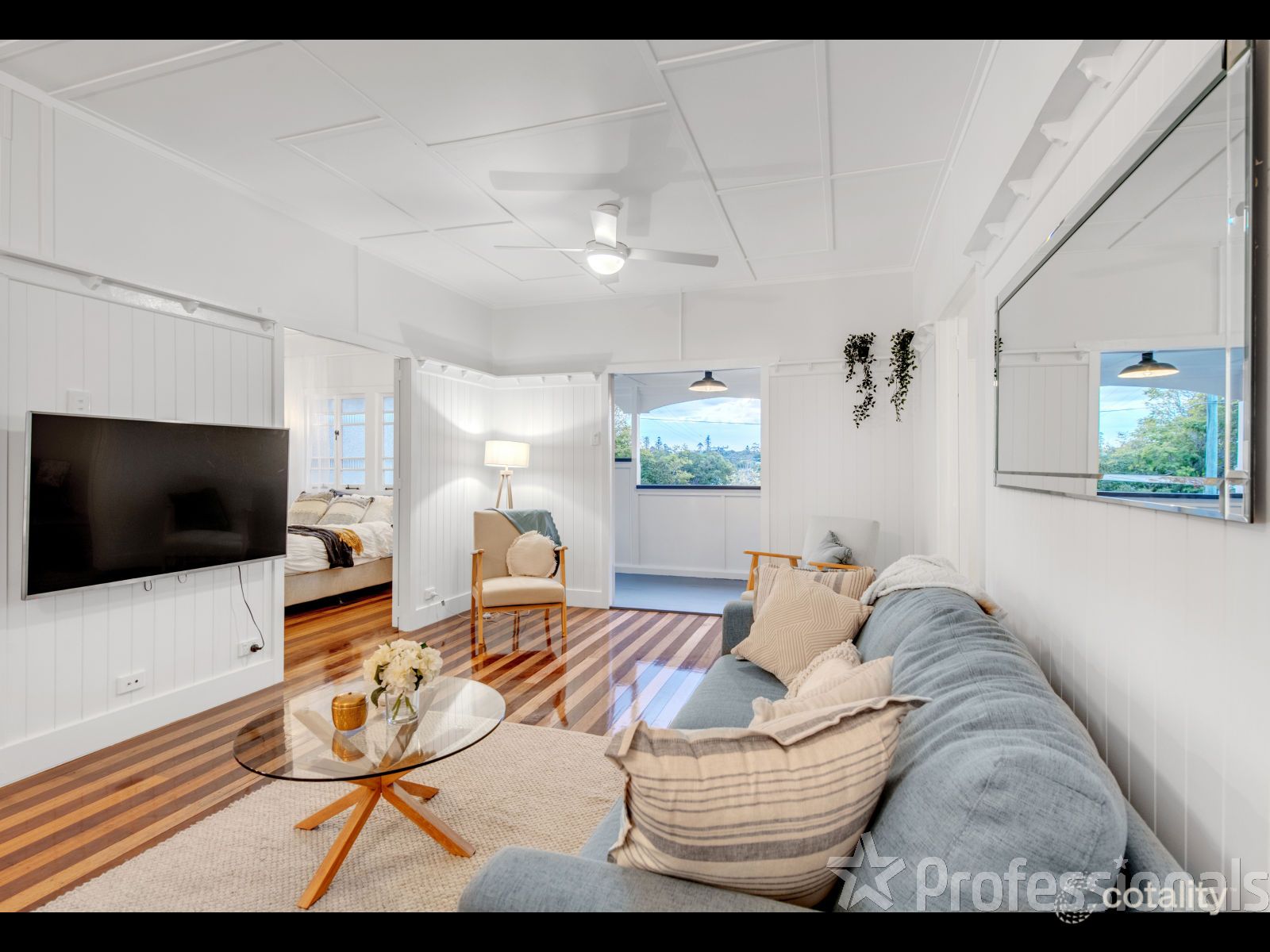 14a Grange Rd, Silkstone, QLD 4304