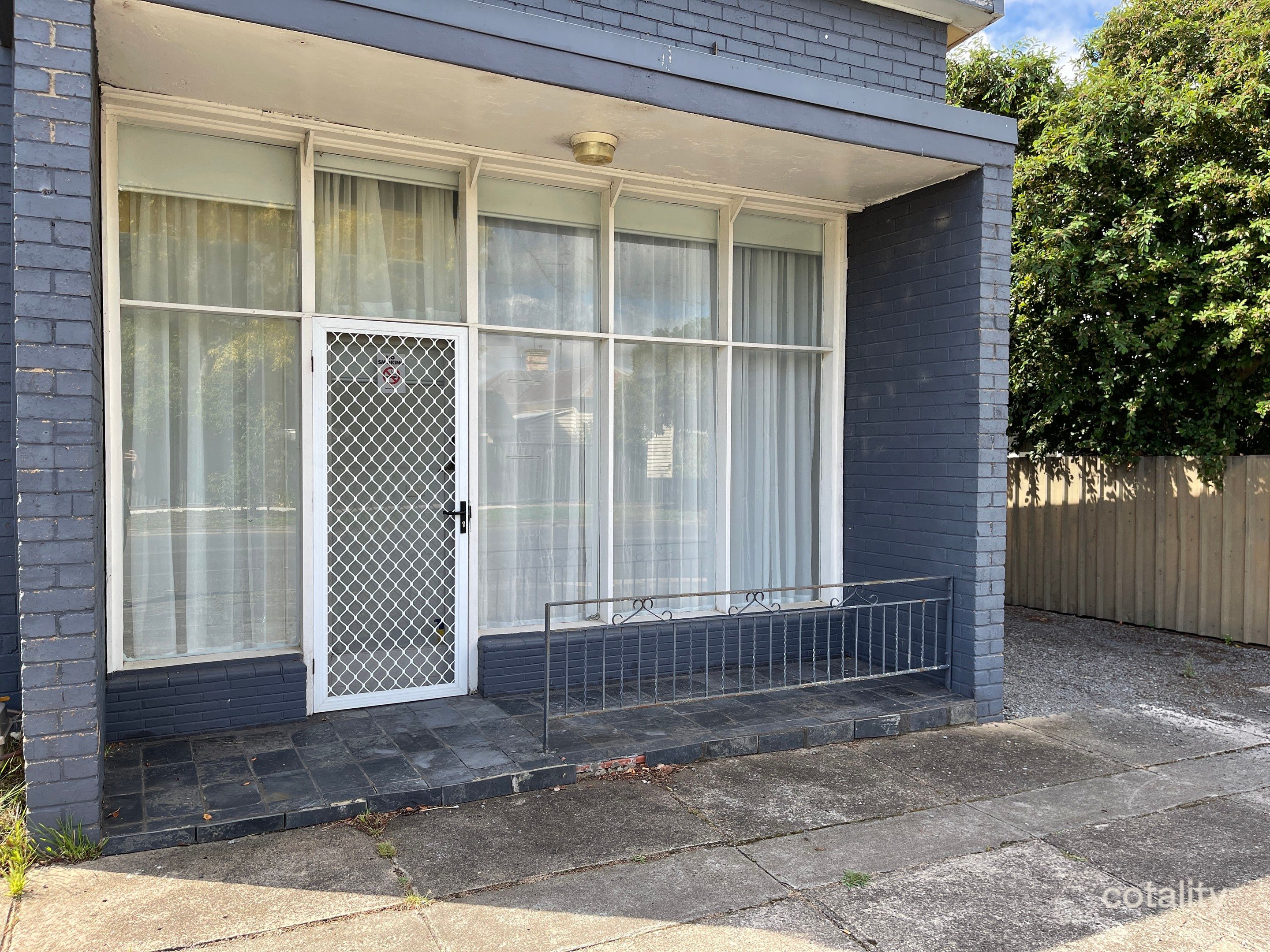3 Bree Rd, Hamilton, VIC 3300