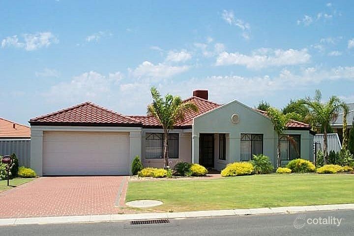 44 Fallbrook Ave, Woodvale, WA 6026