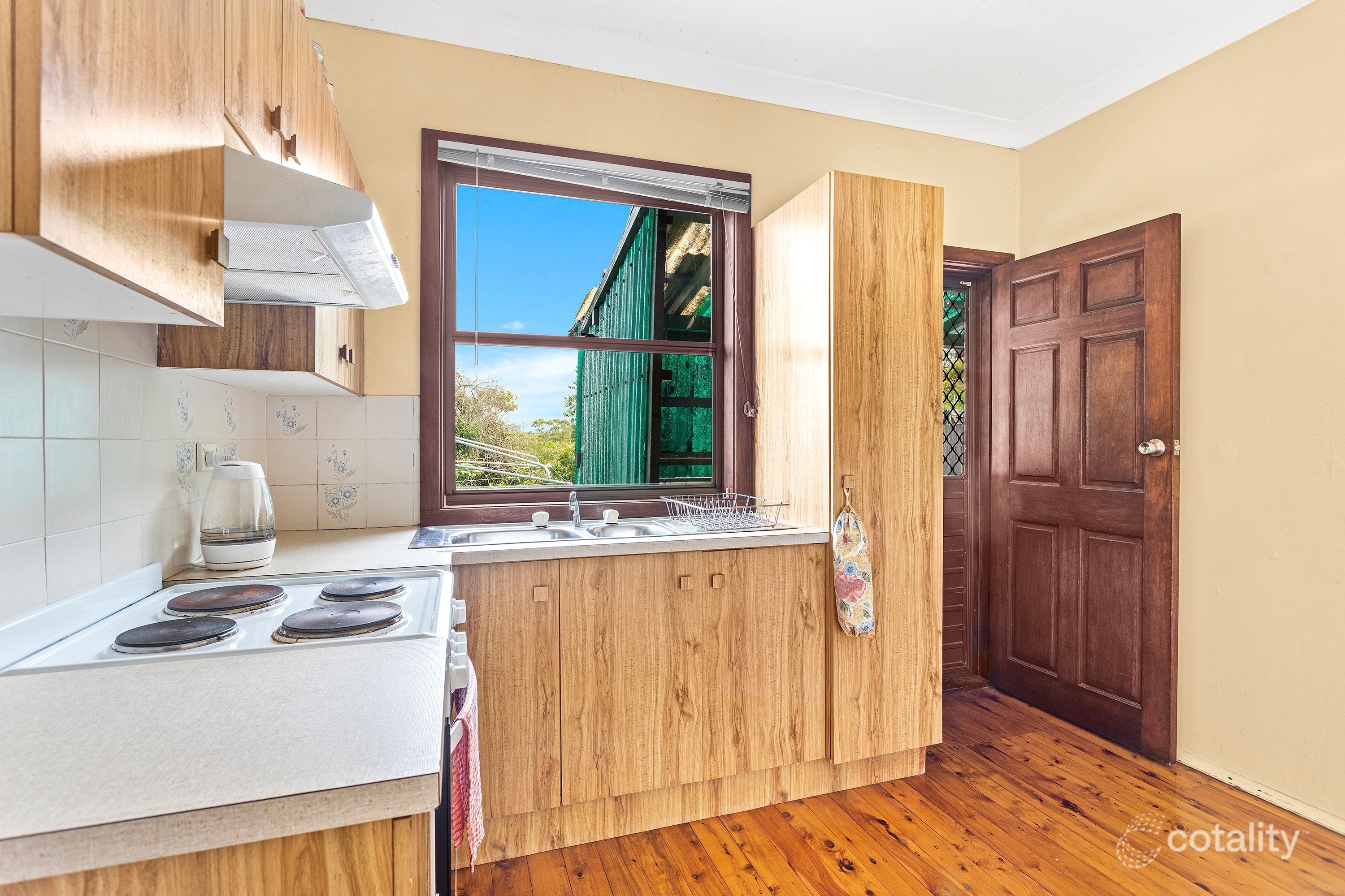 37 Lackawanna St, Cringila, NSW 2502