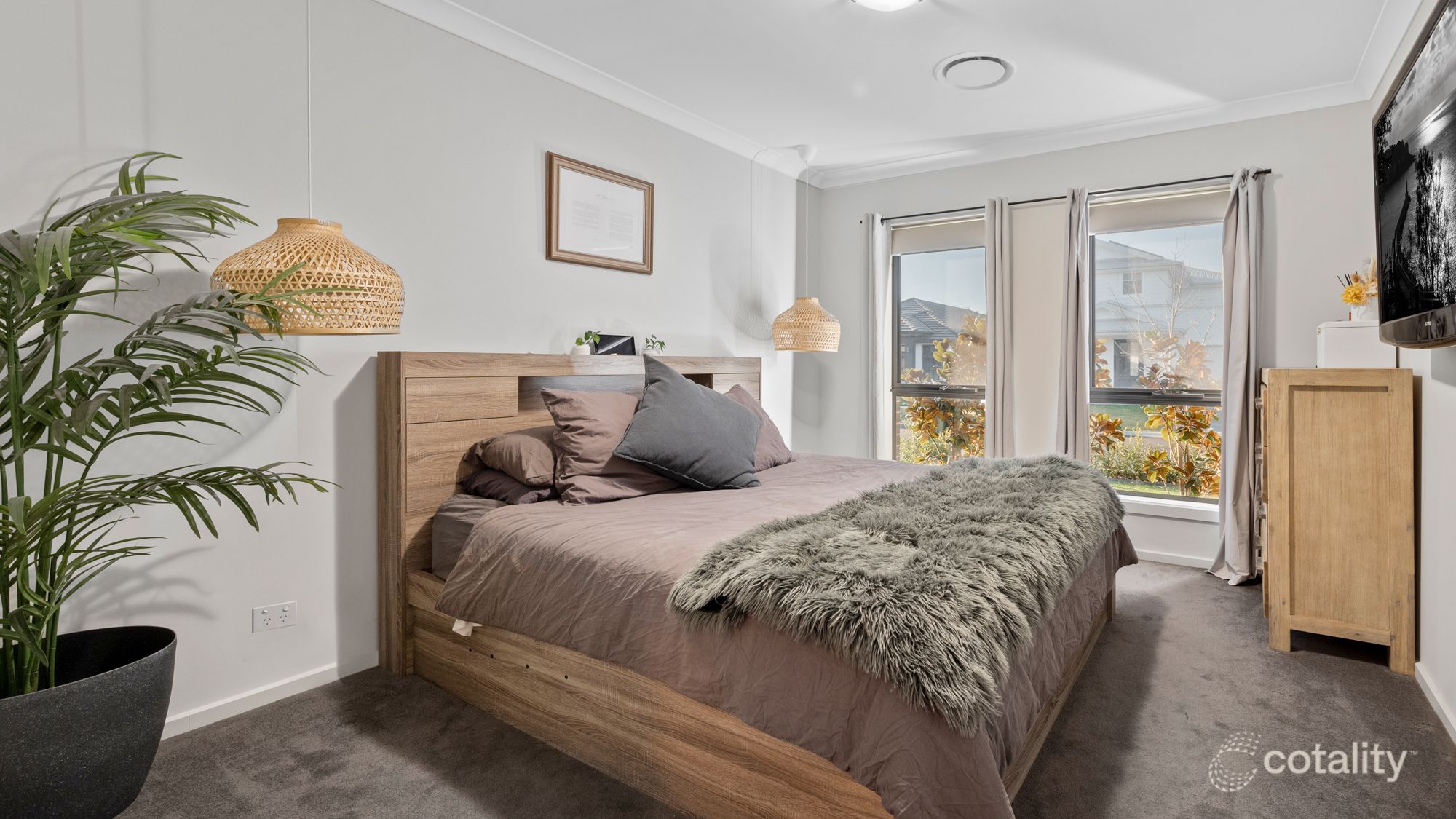 4 Churcher St, Catherine Field, NSW 2557