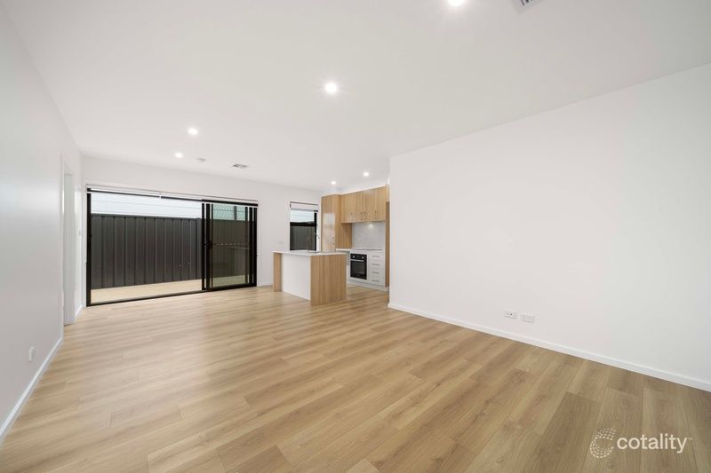 1a/37 Sculthorpe Ave, Whitlam, ACT 2611