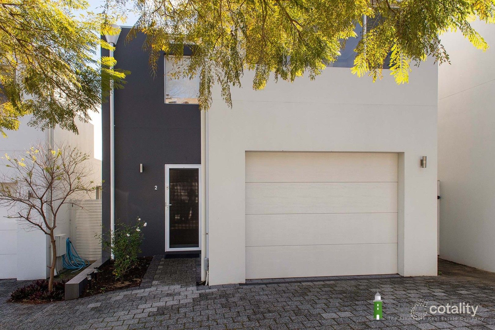 2/395 Carrington St, Hamilton Hill, WA 6163