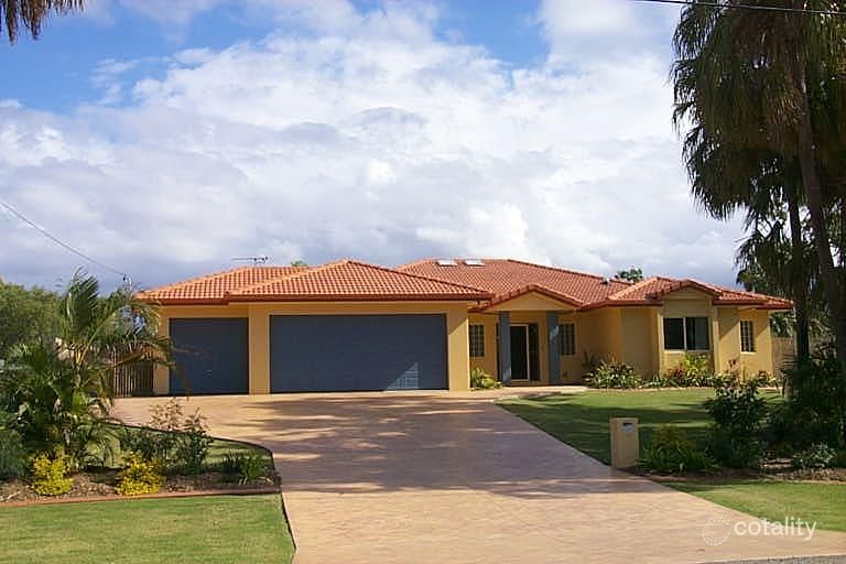 93 Coutts Dr, Bushland Beach, QLD 4818