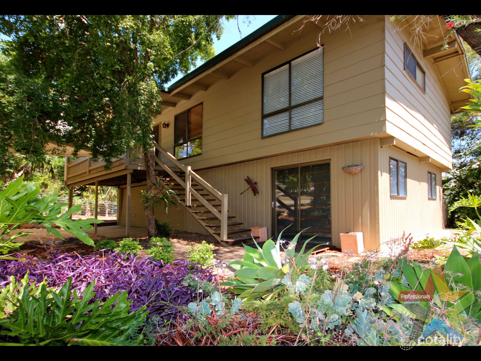 9 Cooneanna St, Bundamba, QLD 4304