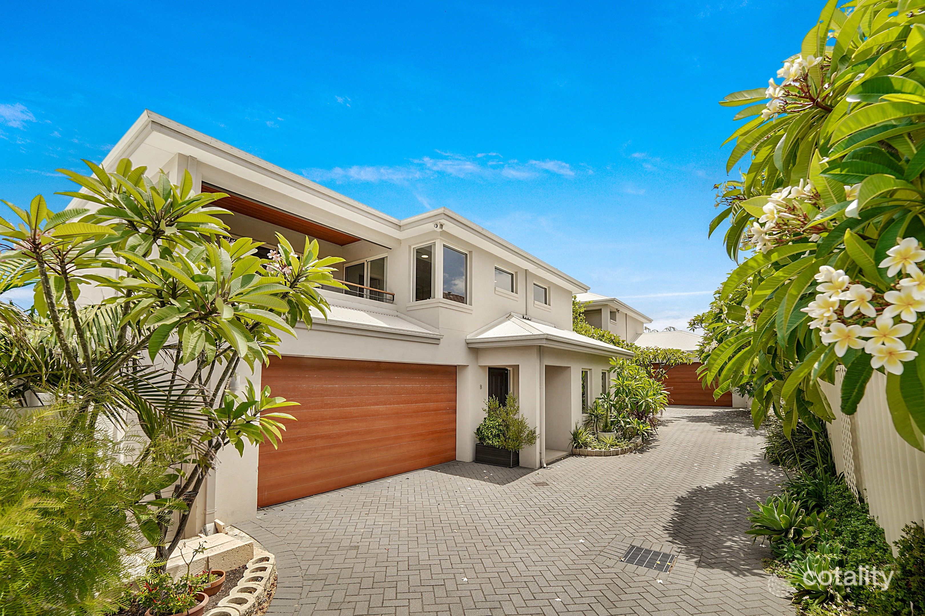 18b Ewen St, Scarborough, WA 6019