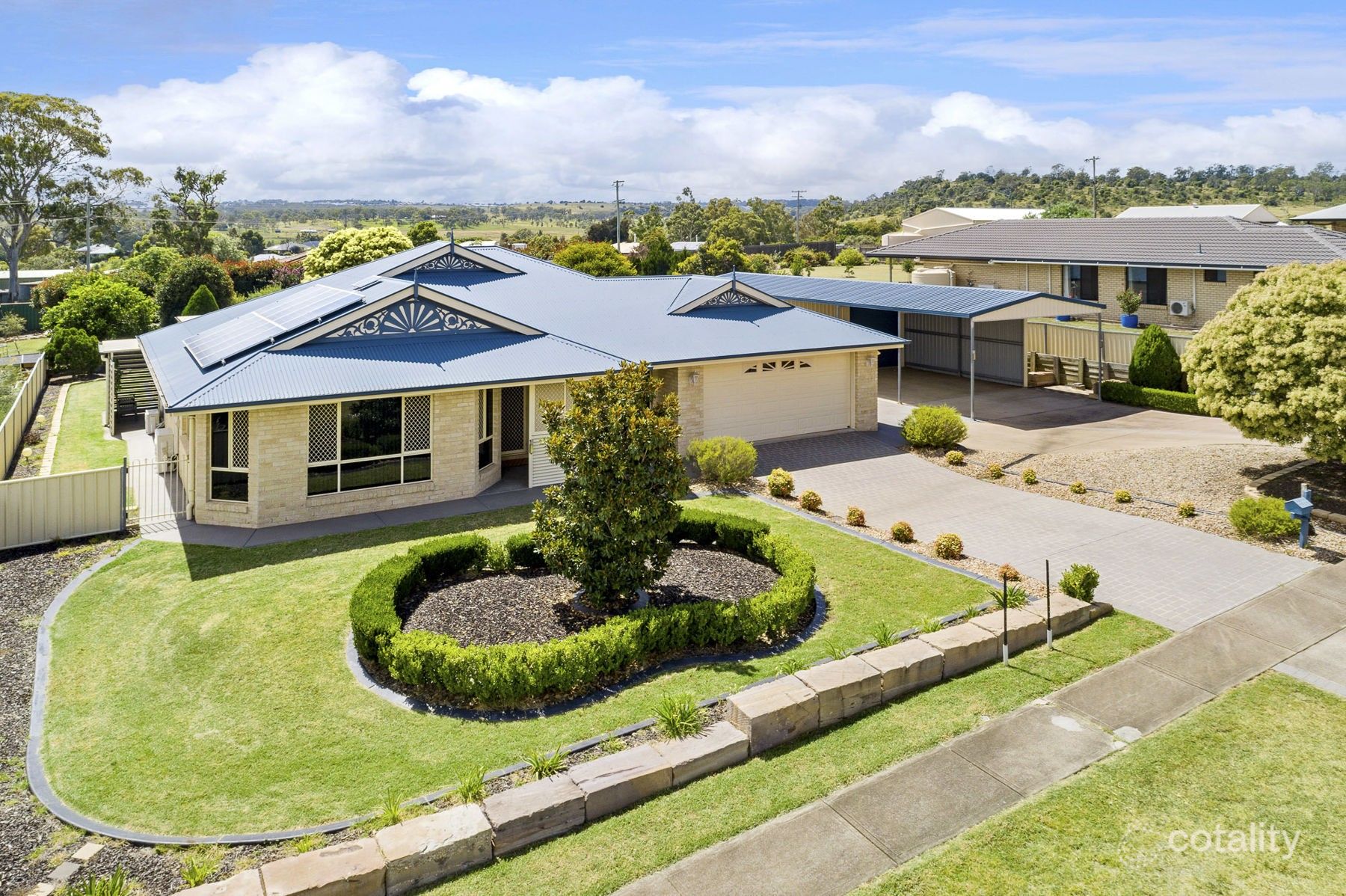 5 Corella St, Meringandan West, QLD 4352