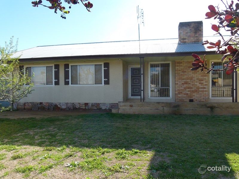 132 Farnell St, Forbes, NSW 2871