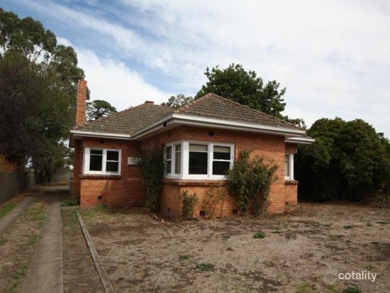 400 Blacks Rd, Glenormiston South, VIC 3265