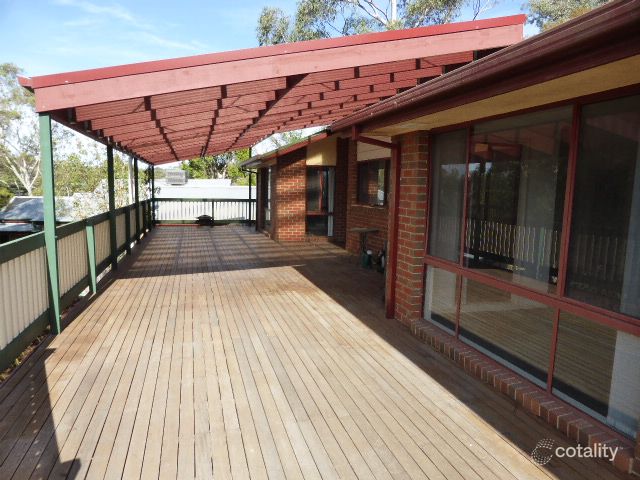 42 Main St, Diamond Creek, VIC 3089
