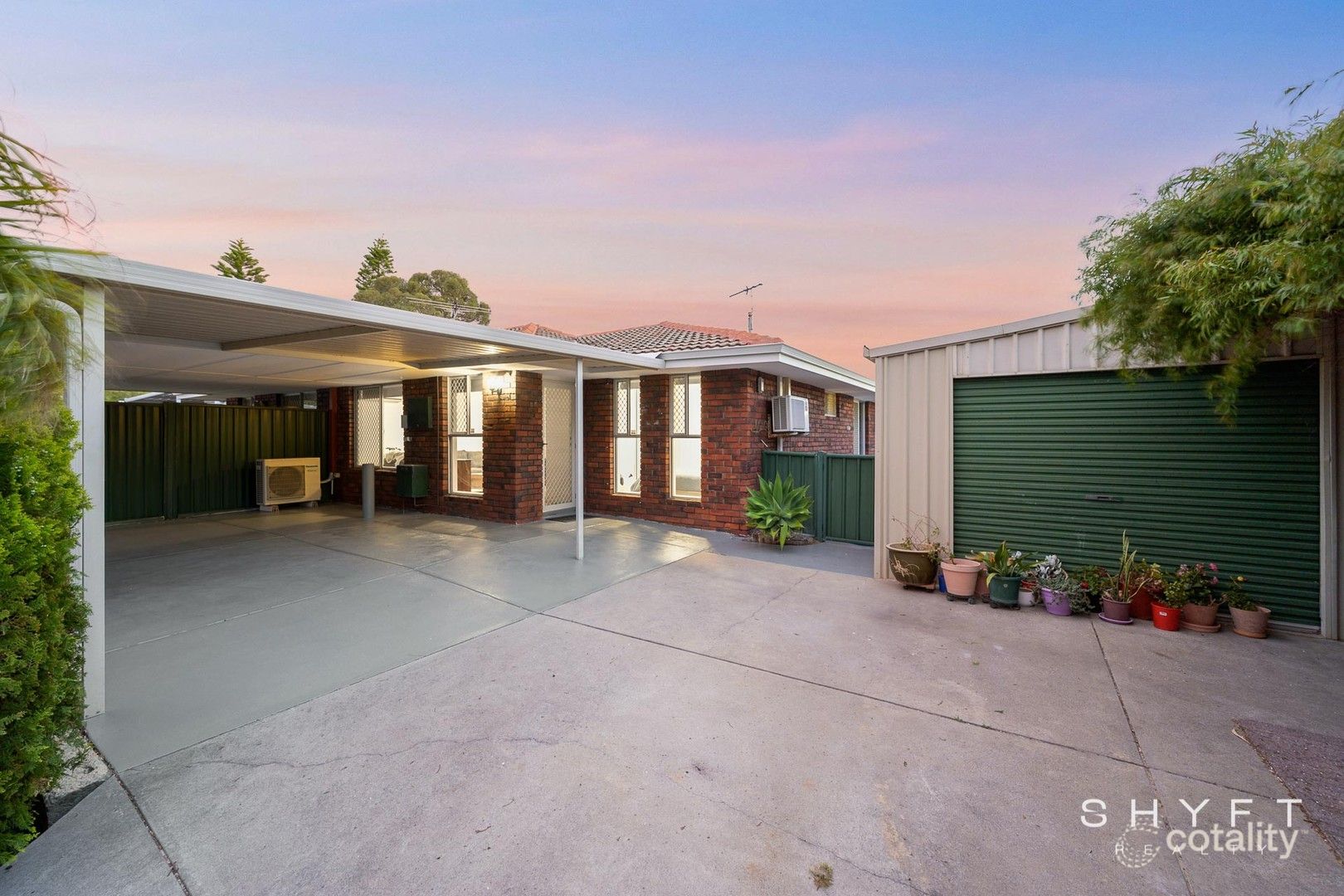 16b Maquire Rd, Hillarys, WA 6025