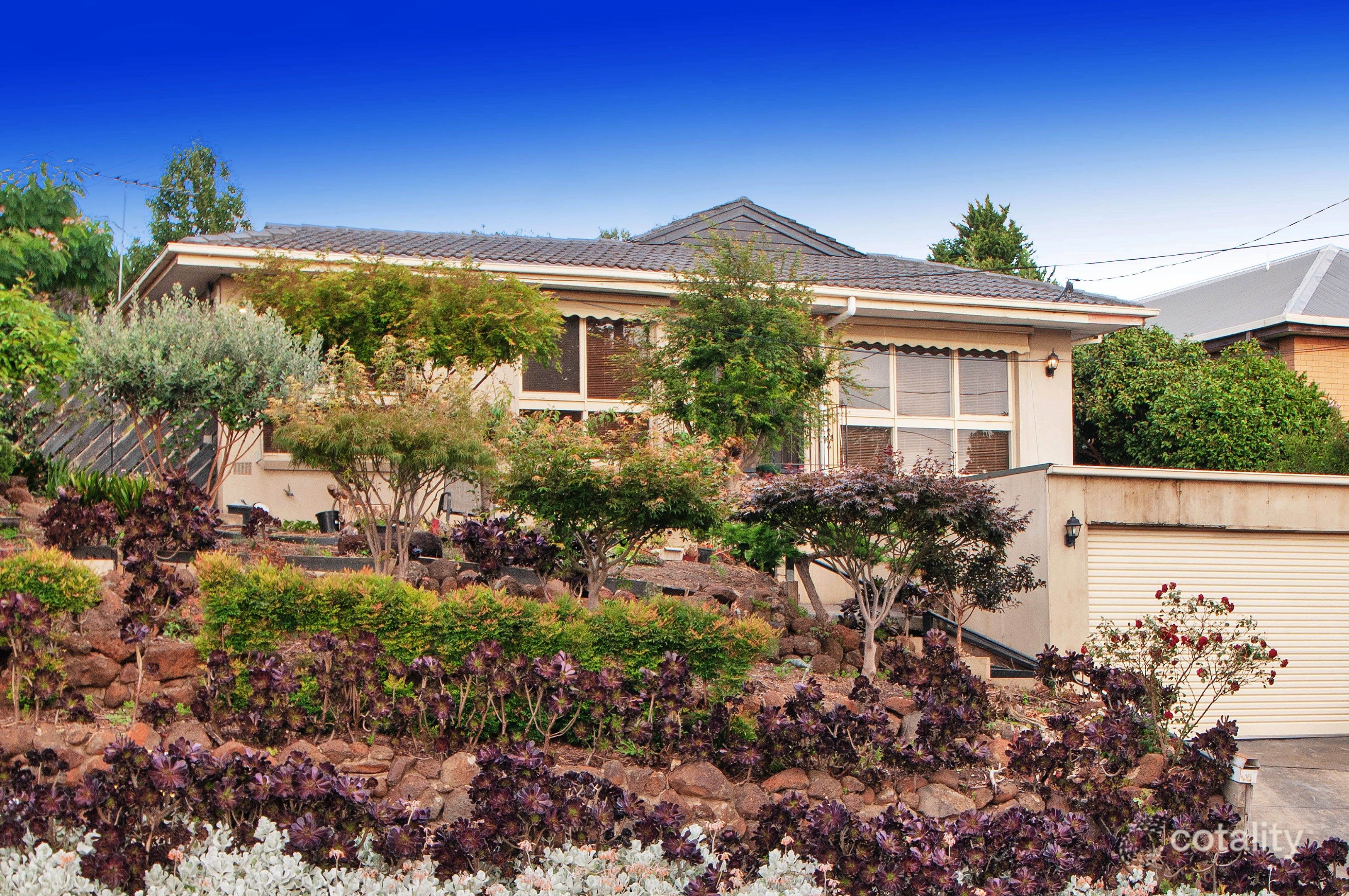 16 Edward Rd, Chirnside Park, VIC 3116