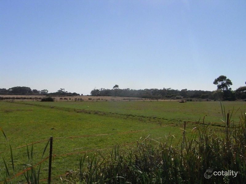 56 Creswell St, Crib Point, VIC 3919