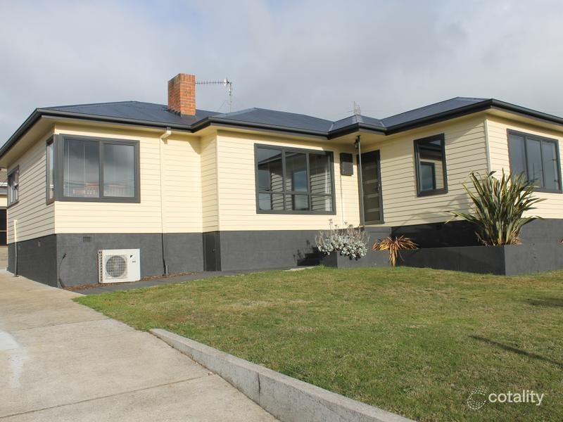 279 Mount St, Upper Burnie, TAS 7320