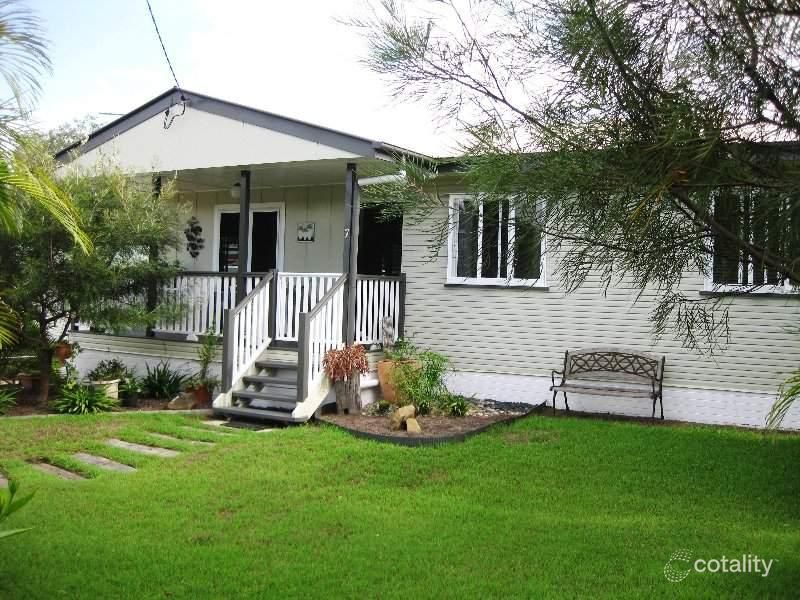 7 Vivian St, Eastern Heights, QLD 4305