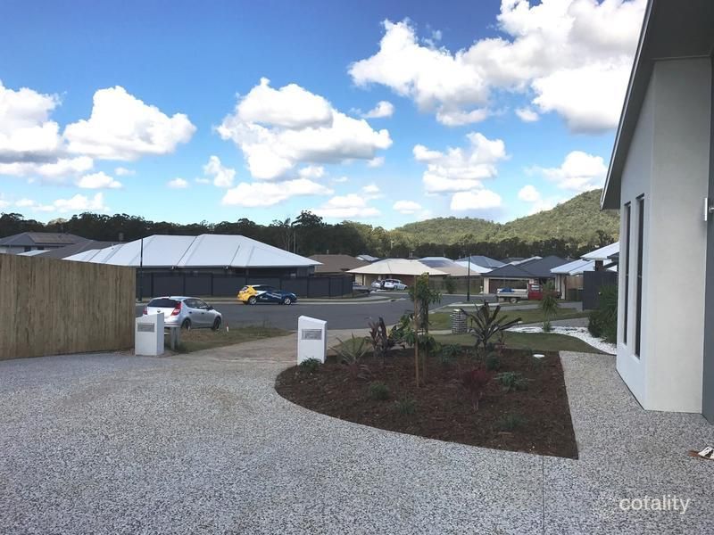 1/7 Rowley Cl, Glass House Mountains, QLD 4518