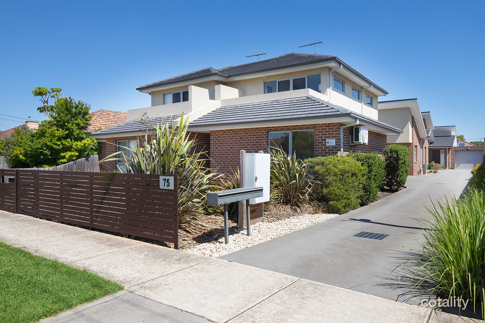 2/75 Barton St, Reservoir, VIC 3073
